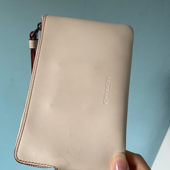 coach disney mickey mouse cream wristlet clutch cartoon white leather red - Picture 5 of 7